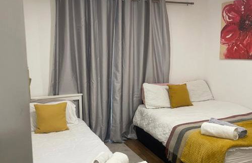 Kensington Olympia 2 bed Cosy Apartment - Foto 17