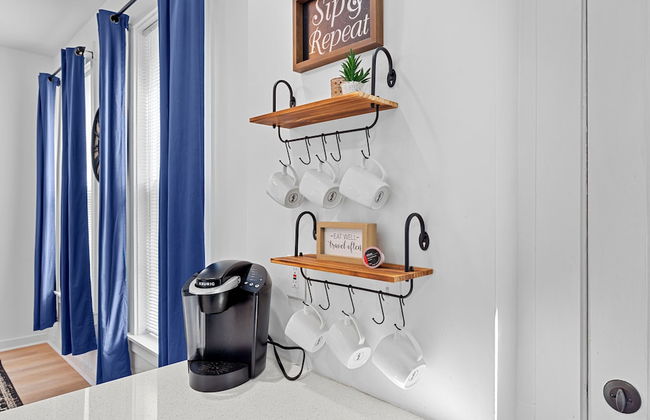 Cozy Family Getaway - JZ Vacation Rentals - Photo 23