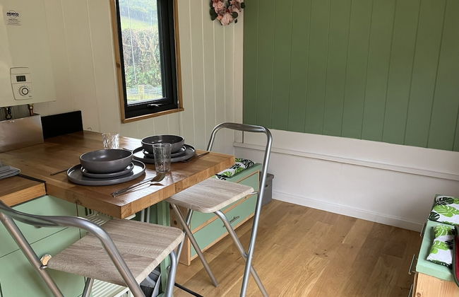 1 Bed Converted Railway Wagon Near Crickhowell - Foto 8