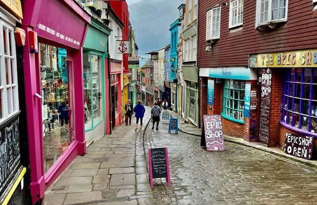 Stunning Apartment in Clifton Gardens, Westend - Foto 16