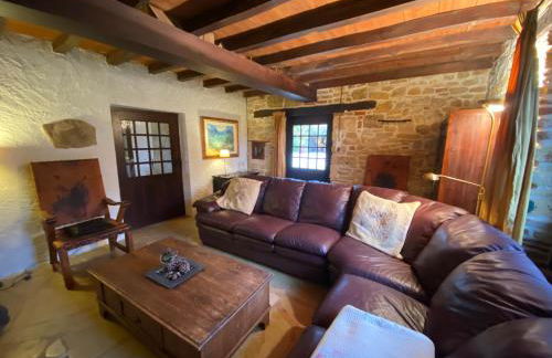 Cosy former bakery house with communal swimming pool - Foto 46