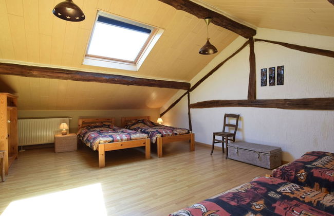 Authentic Holiday Home in Gouvy near Forest - Photo 7