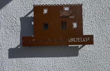 La Casa de los Abuelos - Photo 11