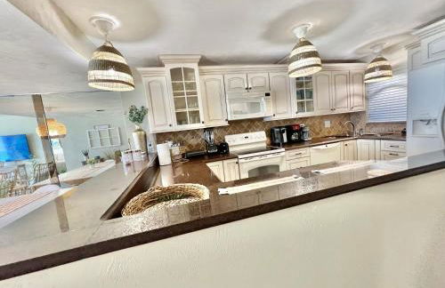 Penthouse Beach Oasis 704 Lovely Daytona ocean front incredible ocean view - Photo 22