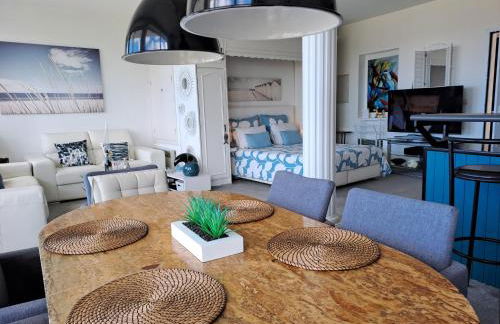 Grand loft de 60m2 très lumineux très belle vue sur mer - Foto 8