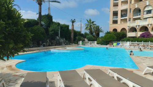 Ciel Bleu de Cannes - Appartement Vue Azur avec Piscines et Jardin - Foto 5, sunbed