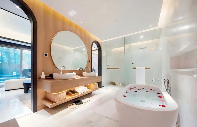 Mount Emei Zhizhu Resort Hotel - Photo 53