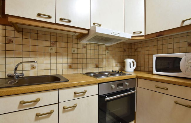 Family Villa With Garden - Photo 14