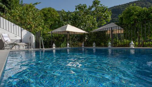 Casa Bella - Sleeps 8 with Pool - Foto 2, sunbed