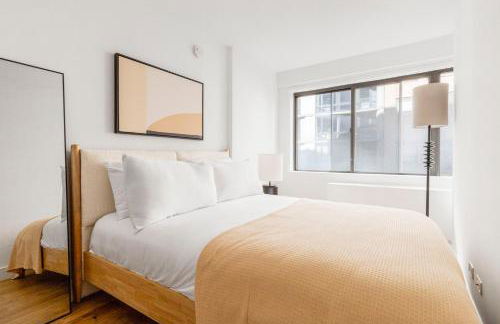 Blueground Midtown East rooftop nr Bryant Park NYC-2070 - Photo 11