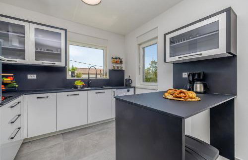 Vila KATHARINA s privatnim bazenom - Foto 24