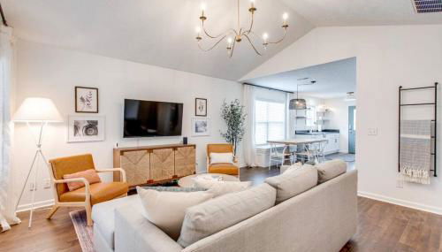 Walnut St, Charming, 3bed, 2bath - Photo 5