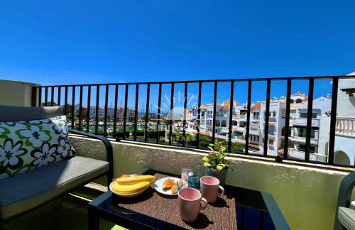 Luminoso ático en el Puerto de Almerimar - Foto 11