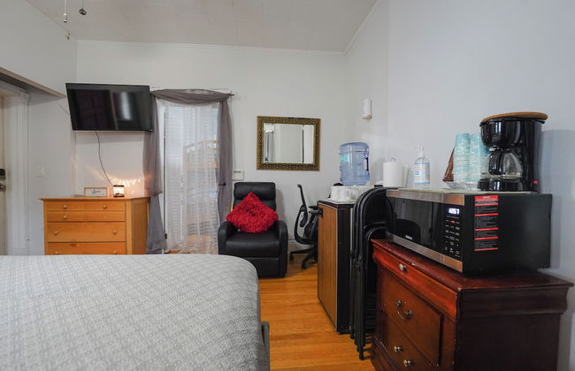 The Bergen Nest 2BR - Photo 2