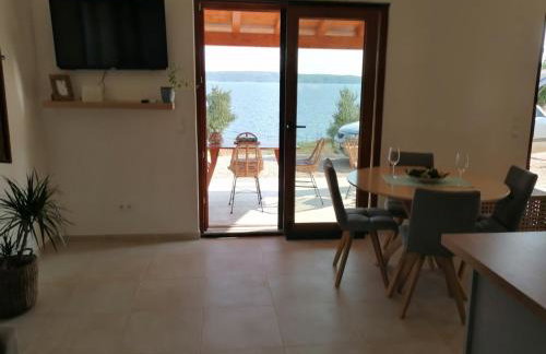 Kuća za odmor Gnjila u uvali iznad prekrasne plaže - Foto 16