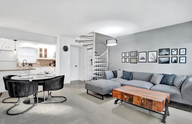 RA Suites by DesignedVR - Photo 40