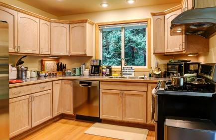 Riverside Bliss Cozy Beds, Fireplace and Gbit WiFi - Foto 7