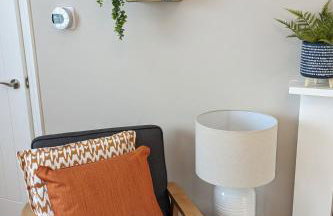 3 bed, 2 Bath, Sleeps 6, with Free Parking & WiFi, ideal for contractors and families - Foto 21