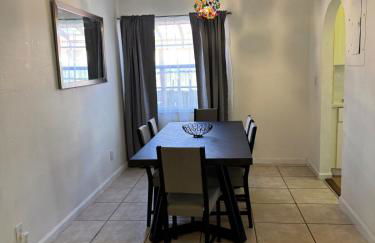 Fort Lauderdale Gem Private Yard and Patio - Foto 3