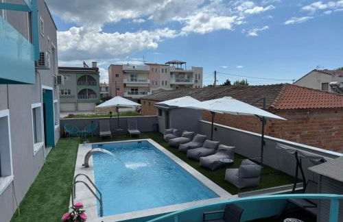 STREET 90 Lux Aparts - Photo 1