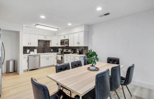 Superior 4BR 2BA Holiday Home with Hot Tub & Grill - Foto 20