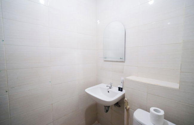 Best Price And Homey 1Br At Tamansari Prospero Apartment - Foto 16