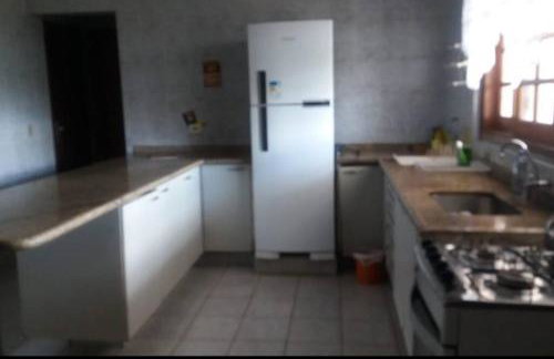 Casa Agradável, Arejada, Espaçosa, Perto de Tudo - Foto 23