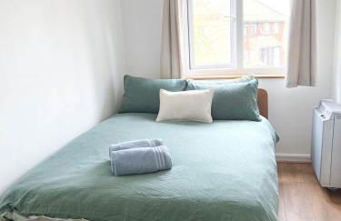 2-Bed Apartment Near ExCeL - Free Parking & WiFi - Ideal for Families, Business & Leisure - Foto 6