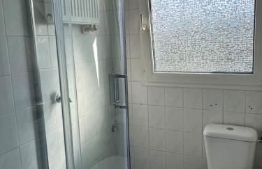 Dachgeschosswohnung im 3-Städteeck - Foto 7