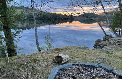 Lake Front-Spa Tub-Fire Pit-Full Kitchen-Canoe - Foto 2