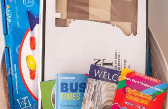 BOHO BEACH HOUSE- SLEEPS 8- 2 MIN DRIVE FROM BOSCOMBE PIER- SUPERFAST WiFi- FLAT SCREEN SMART TV- FREE ON STREET PARKING! - Photo 21