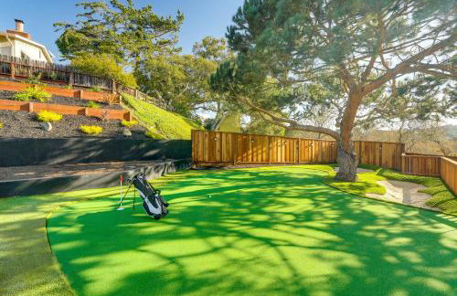 2 Mi to Beach Home with Patio in Del Rey Oaks! - Foto 1