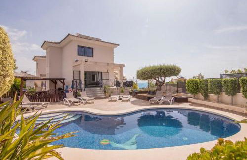 Villa moderna con piscina - Photo 1