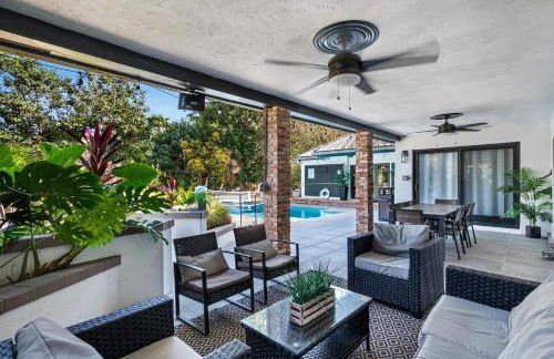 8BR Gem With Pool, Lake View & Tons of Amenities! - Foto 114