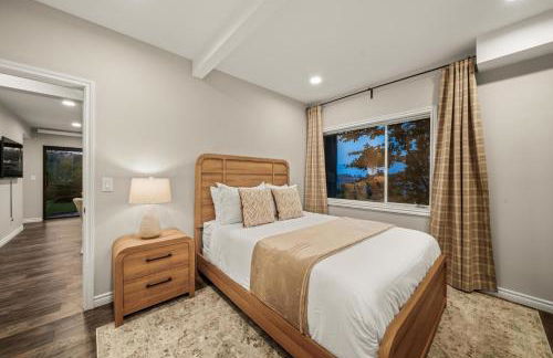 La Jolla Hilltop Haven with Ocean Views and Spa - Foto 52