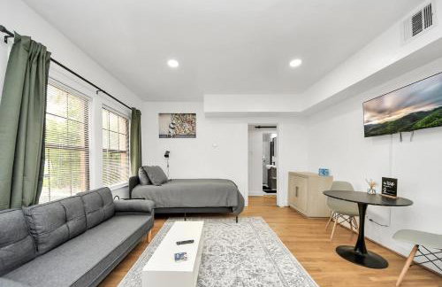 Serene Studio Escape - EADO HTX 1 - Foto 8