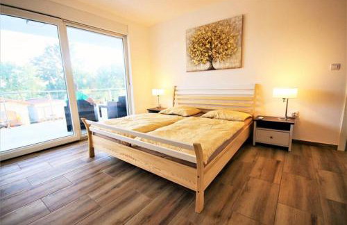 New Villa with Pool - Foto 3