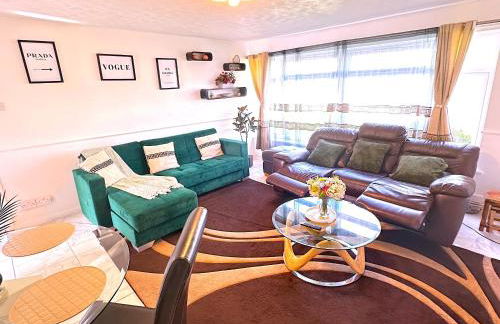 Colchester City Luxury With Free Parking and 5 G WIFI - Foto 4