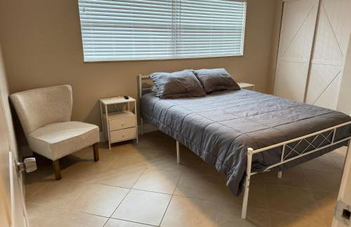 3 bed 2 bath pool house with water access - Foto 21