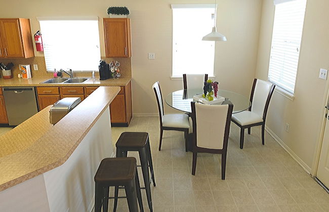 4Bdrm 2.5Bath 10Beds - Sugarland Fresno - Foto 7