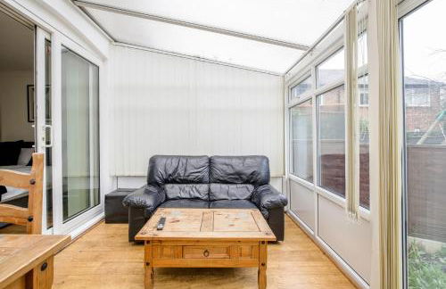 5-bedroom home in trendy Dibsbury area Manchester with parking - Foto 34