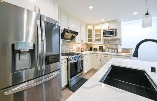 @ Marbella Lane - Exquisite Home 3BR - Photo 27