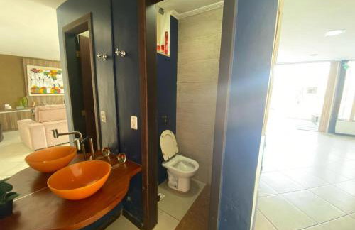 Casa com deck navegável e jacuzzi em Angra dos Reis RJ - Praia da Ribeira - Foto 15