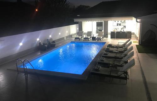Villa Mare - with HEATED POOL - Foto 7