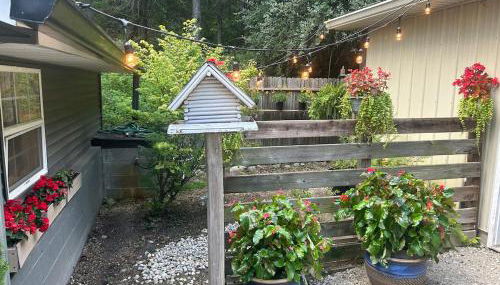 Cedar Valley Cottage Ideal Location Pet friendly Get Away - Foto 5, Garden view