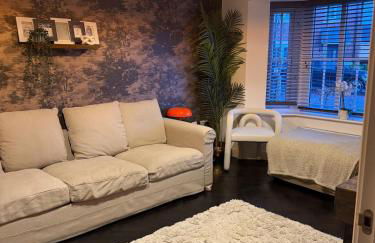 Contractor 4 bed Stay Rhoose 5 mins from Cardiff Airport and Barry - Foto 5