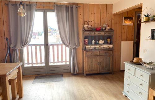 Grand T3- pied des pistes-63 m2-8 personnes - Foto 13