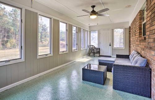 Moncks Corner Home with Yard Near Lake Moultrie - Foto 11