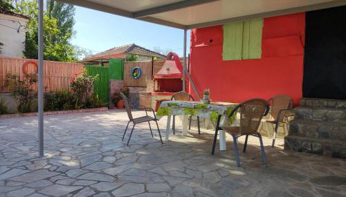 DIMITRIS EYRIAKIS COTTAGE - Photo 4