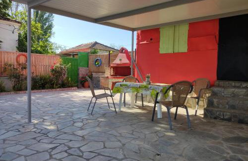 DIMITRIS EYRIAKIS COTTAGE - Photo 4